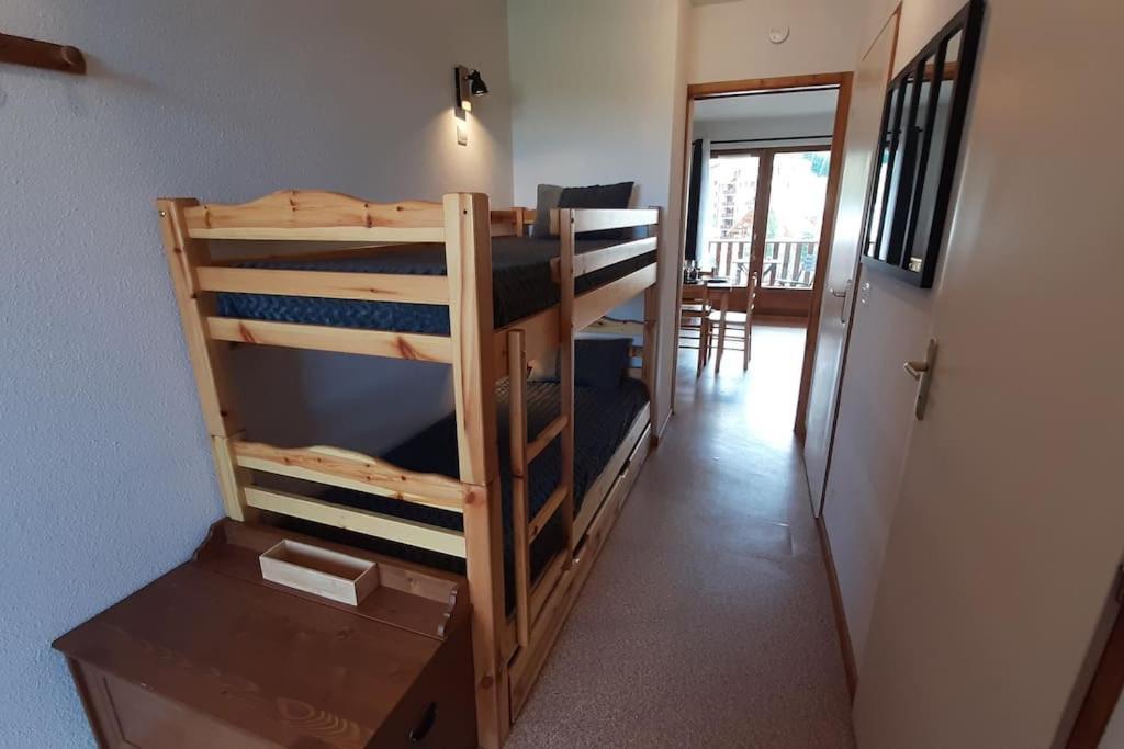 Superbe Appartement La Joue Du Loup Centre, 6 Personnes, Avec Parking Prive Ле-Деволюи Экстерьер фото